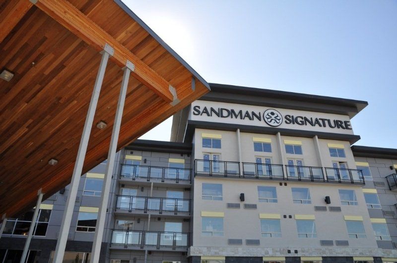 Sandman Signature Langley Hotel Extérieur photo